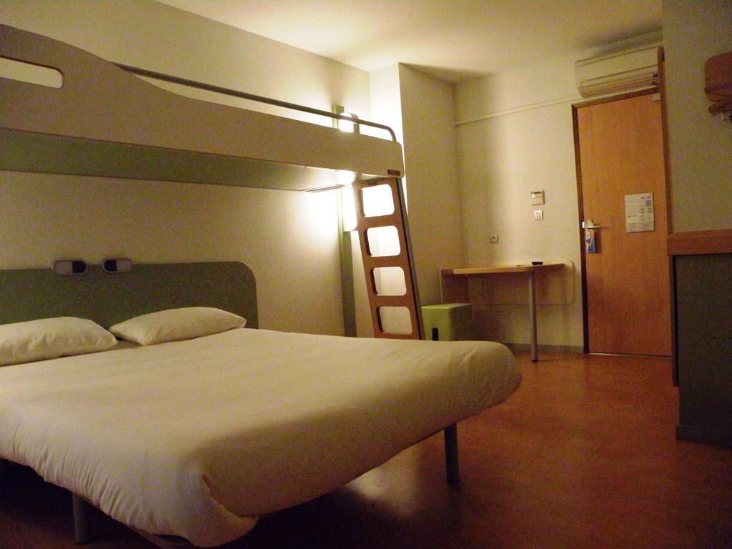 Ibis Budget Montauban Les Chaumes Room photo